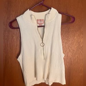 Show me your mumu tank top with zipper in front. Size Large